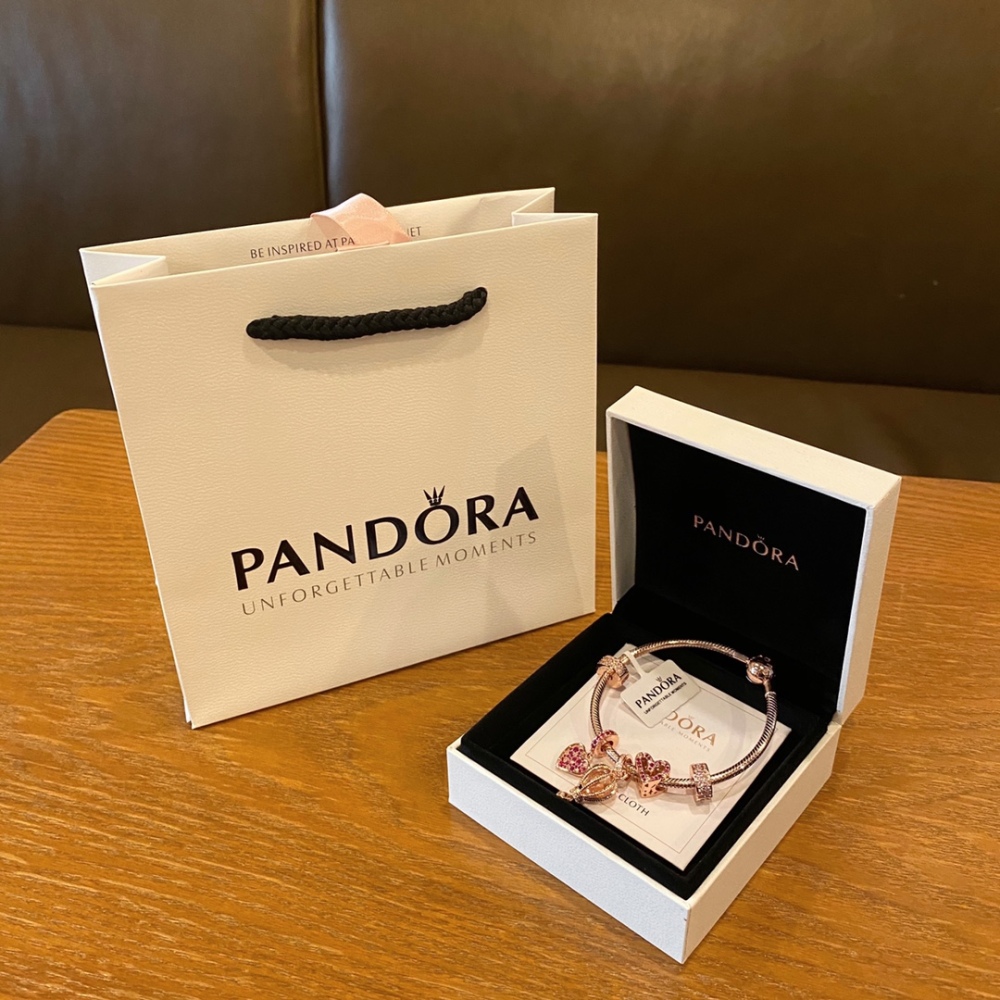 002 Pandora  bracelet