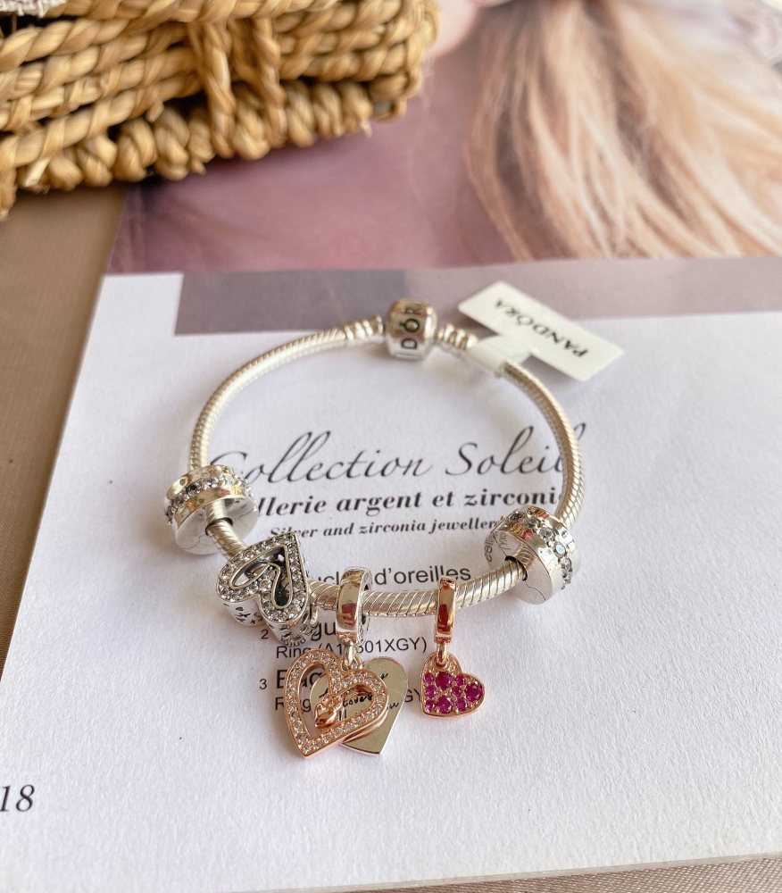 002 Pandora  bracelet
