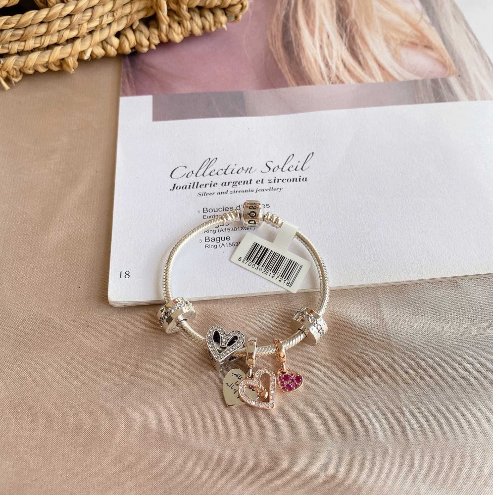 002 Pandora  bracelet