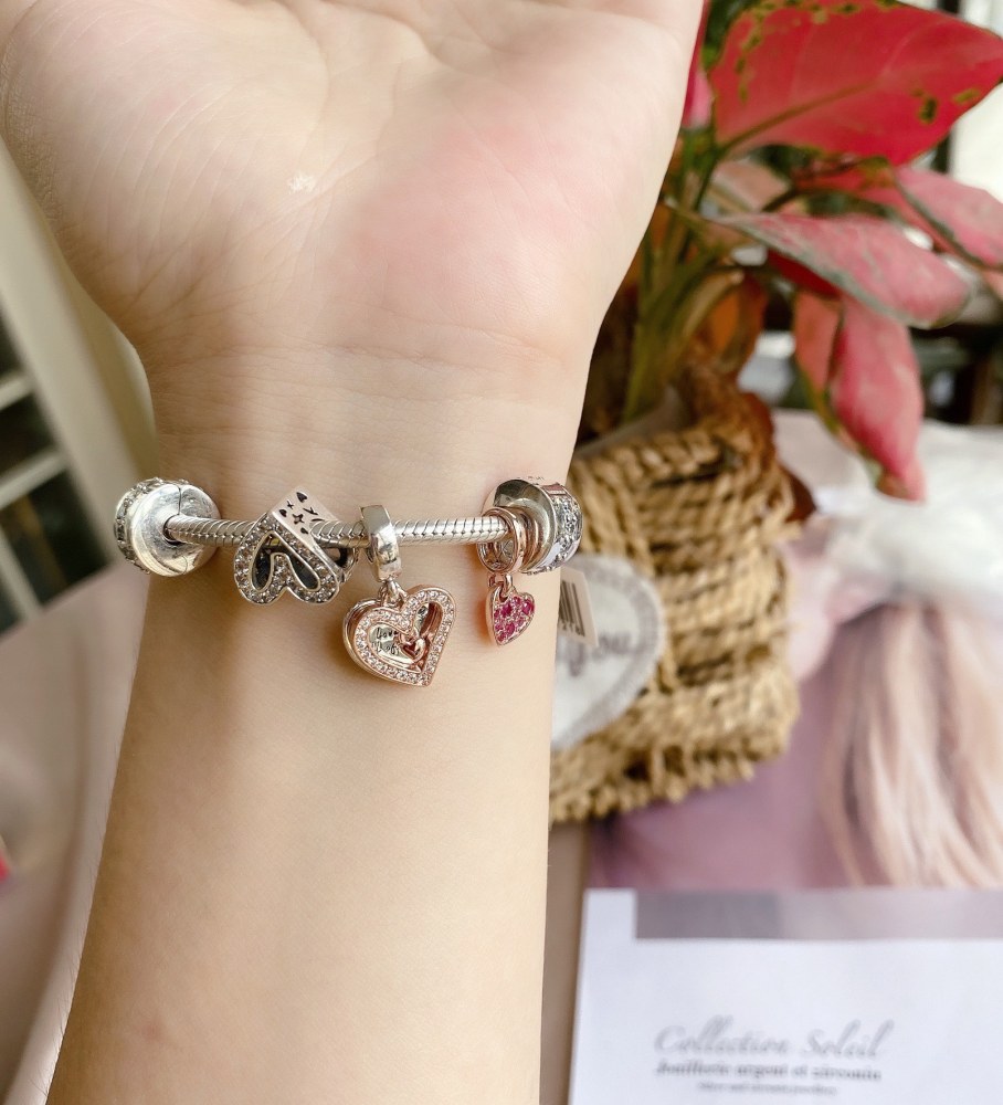 002 Pandora  bracelet
