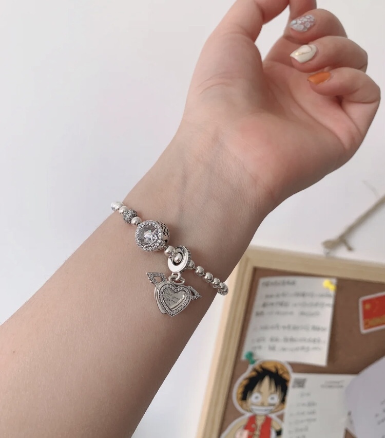 002 Pandora  bracelet