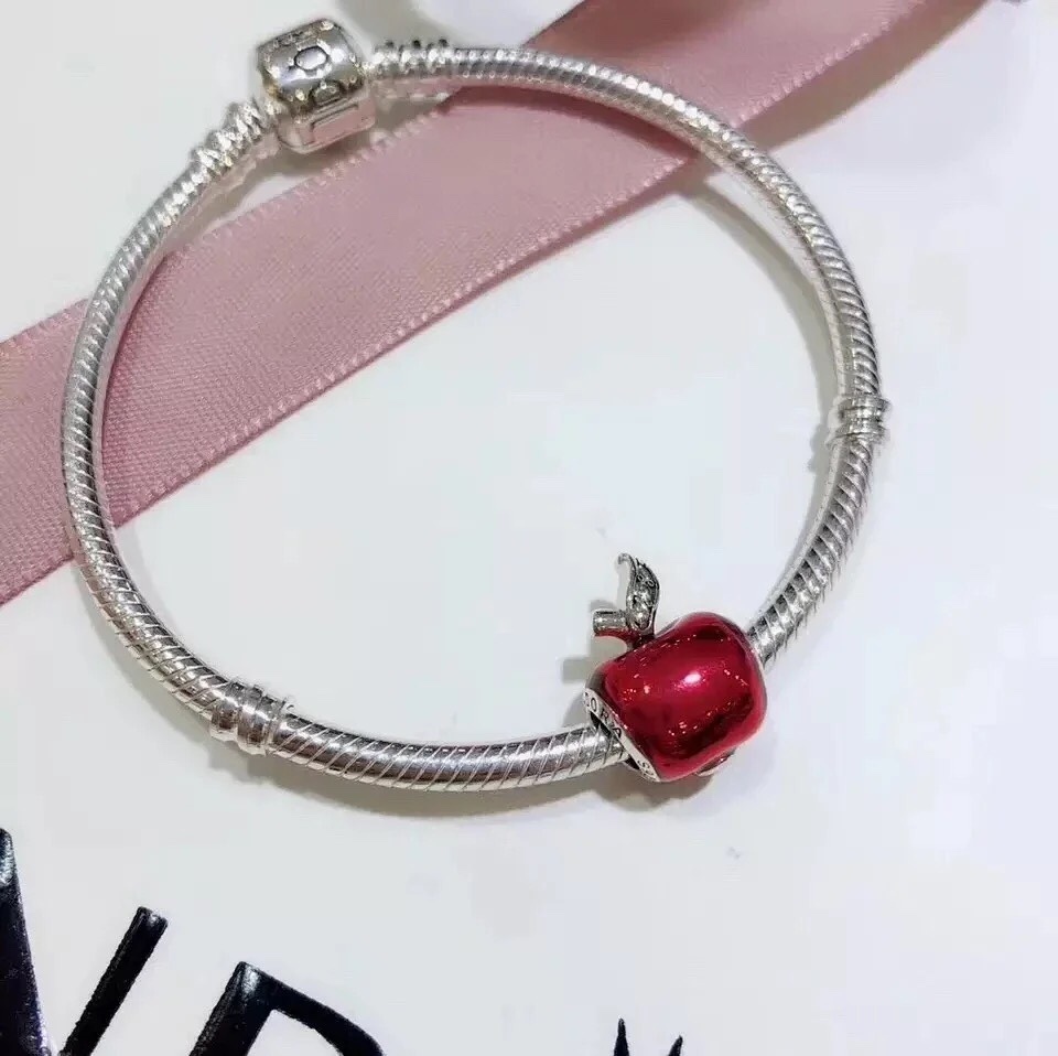 002 Pandora  bracelet