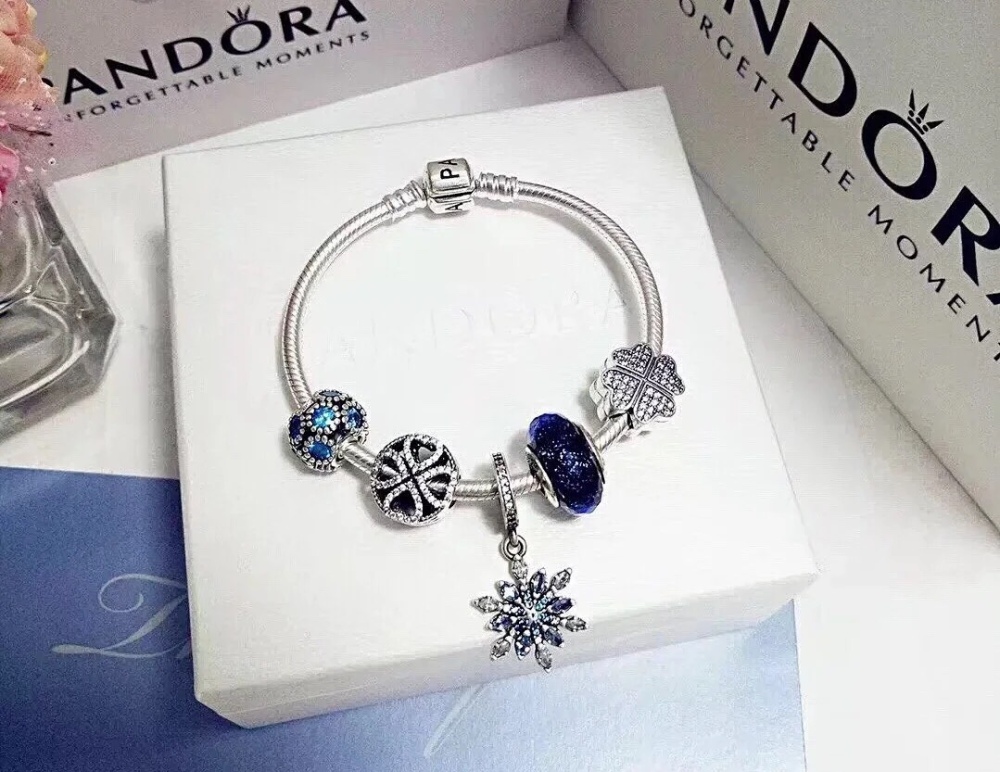 002 Pandora  bracelet