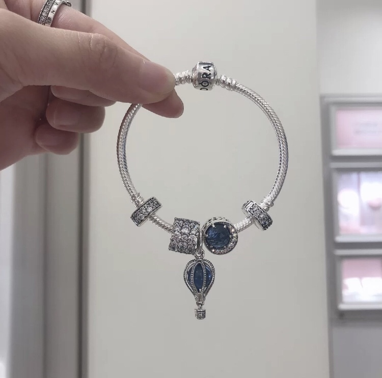 002 Pandora  bracelet