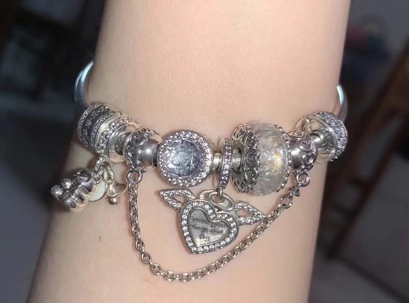 002 Pandora  bracelet