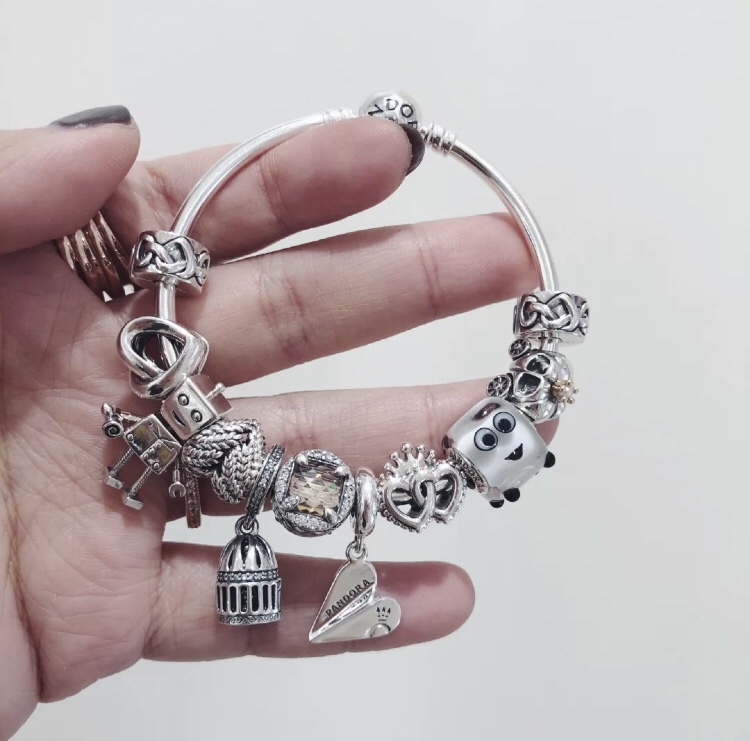 002 Pandora  bracelet