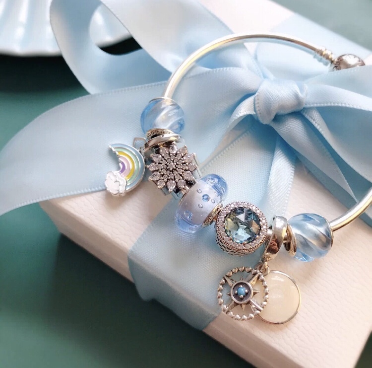 002 Pandora  bracelet