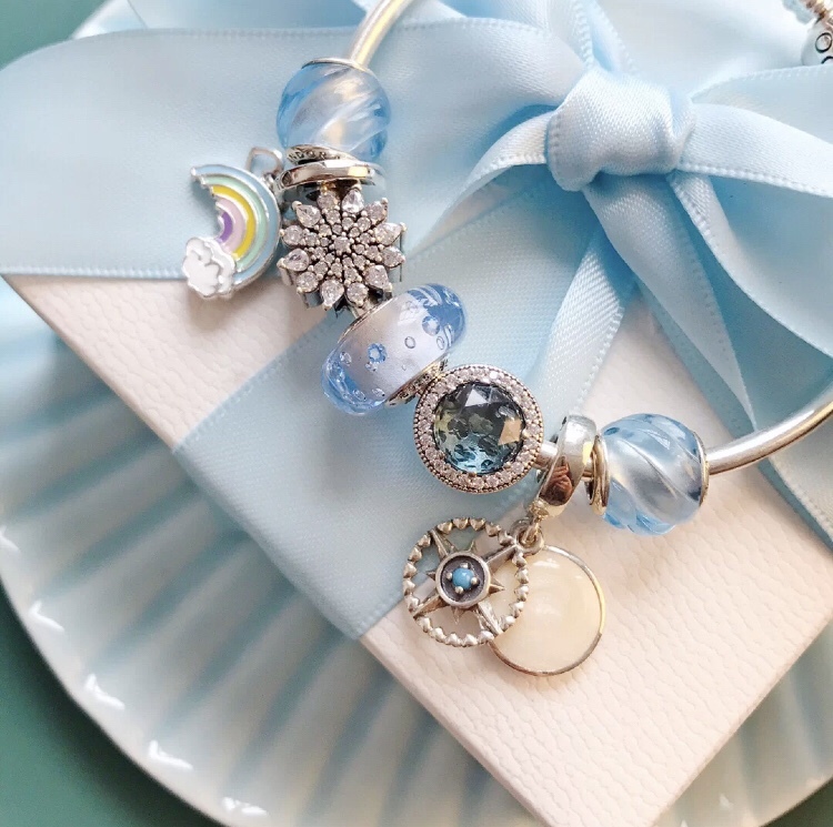 002 Pandora  bracelet