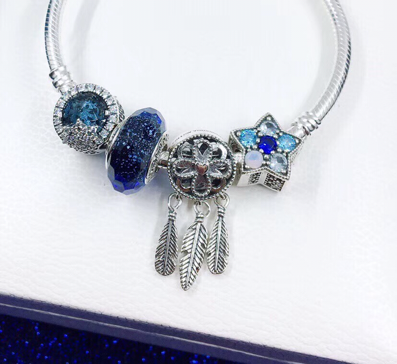 002 Pandora  bracelet