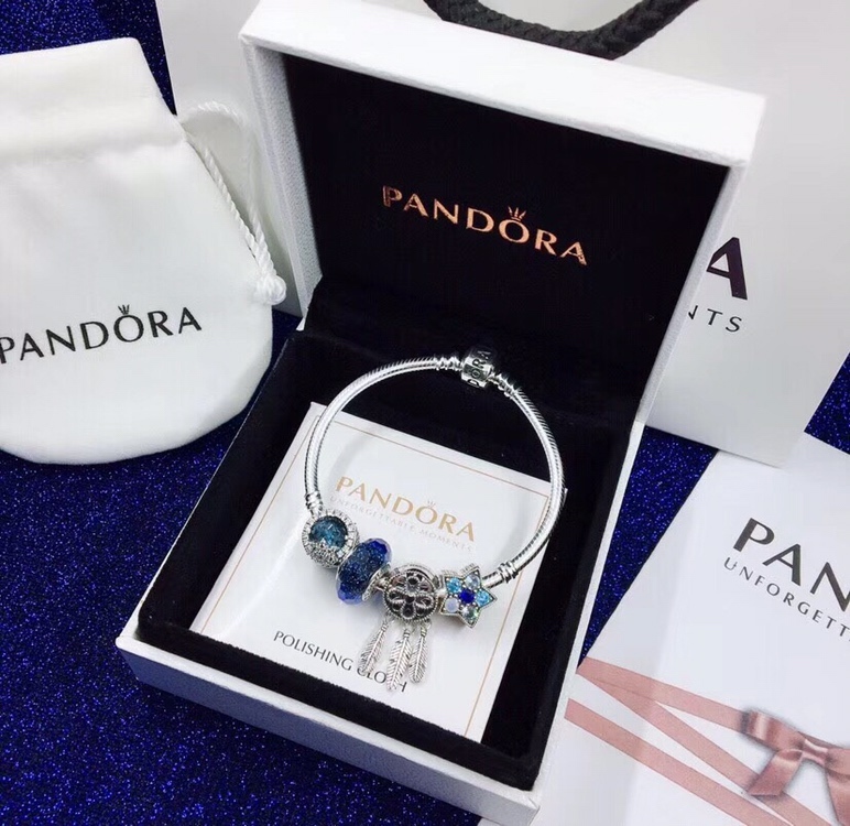 002 Pandora  bracelet