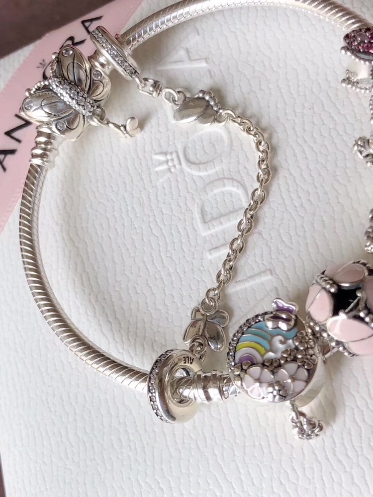002 Pandora  bracelet