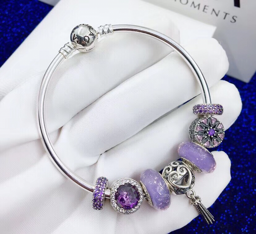 002 Pandora  bracelet