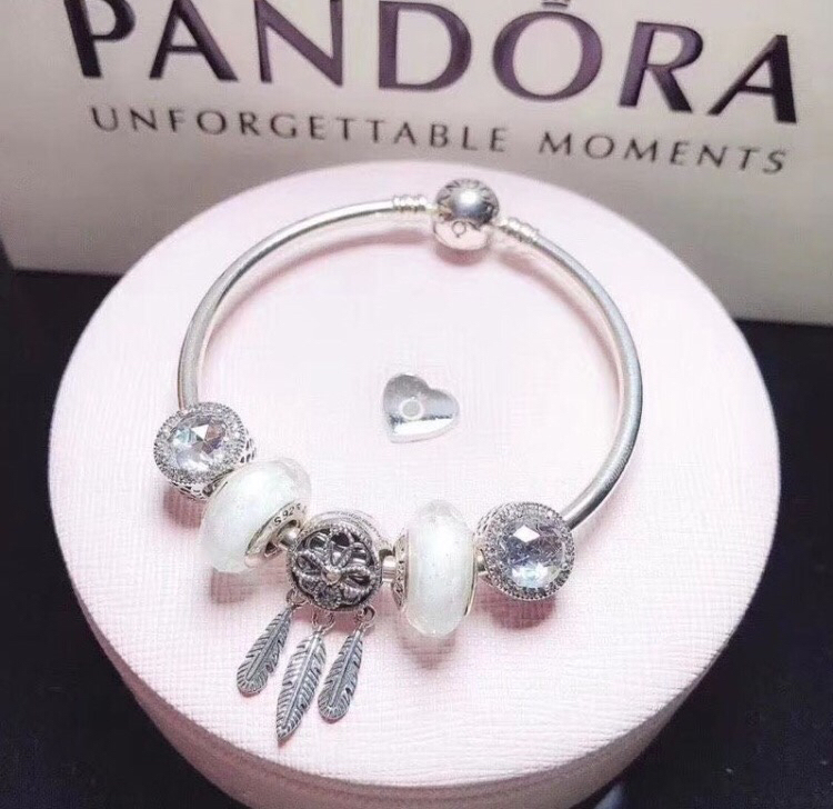 002 Pandora  bracelet