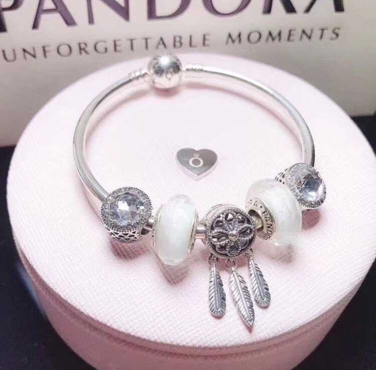 002 Pandora  bracelet