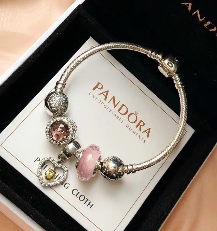 002 Pandora  bracelet
