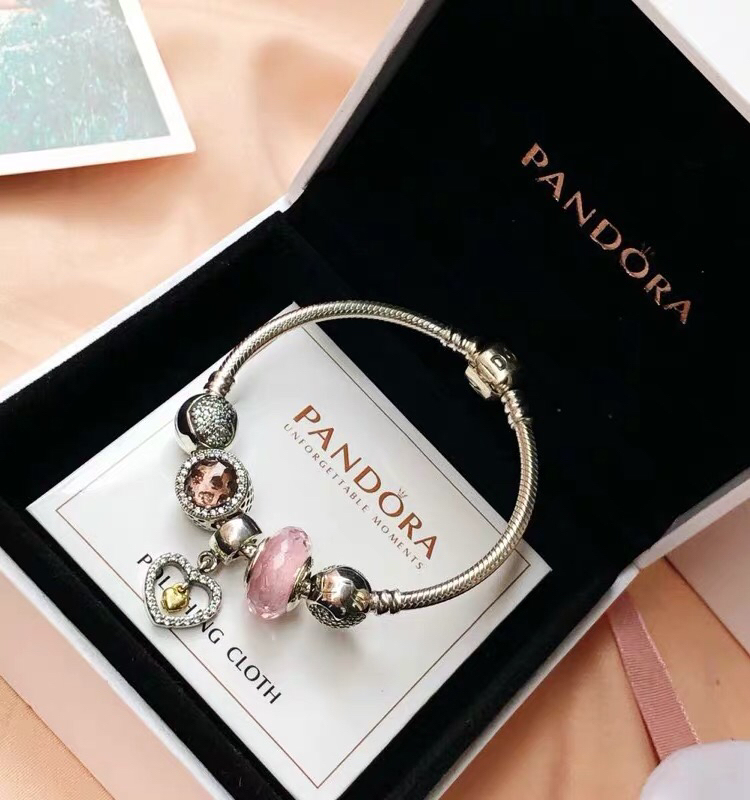 002 Pandora  bracelet