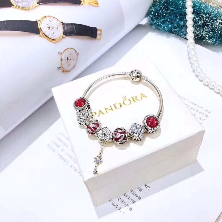 002 Pandora  bracelet