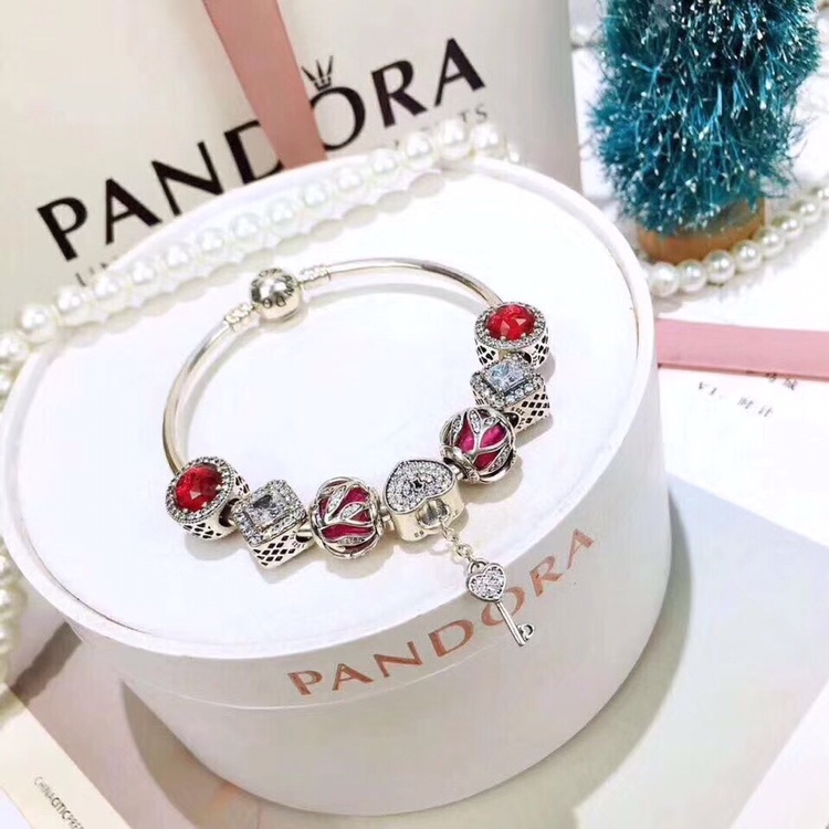 002 Pandora  bracelet
