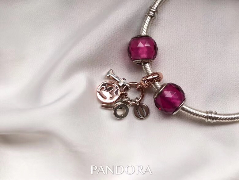 002 Pandora  bracelet