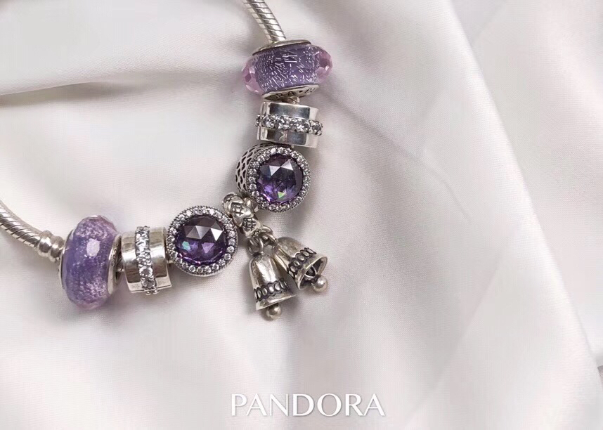 002 Pandora  bracelet