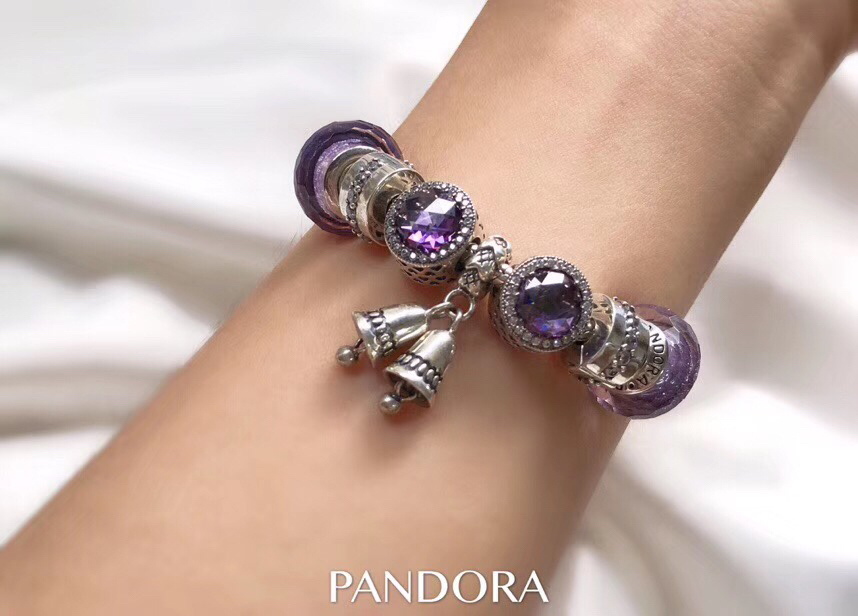 002 Pandora  bracelet