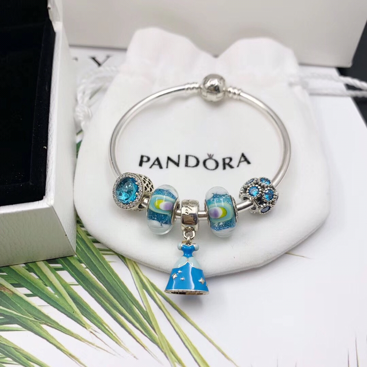 002 Pandora  bracelet