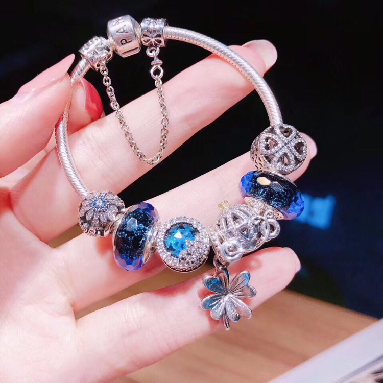 002 Pandora  bracelet