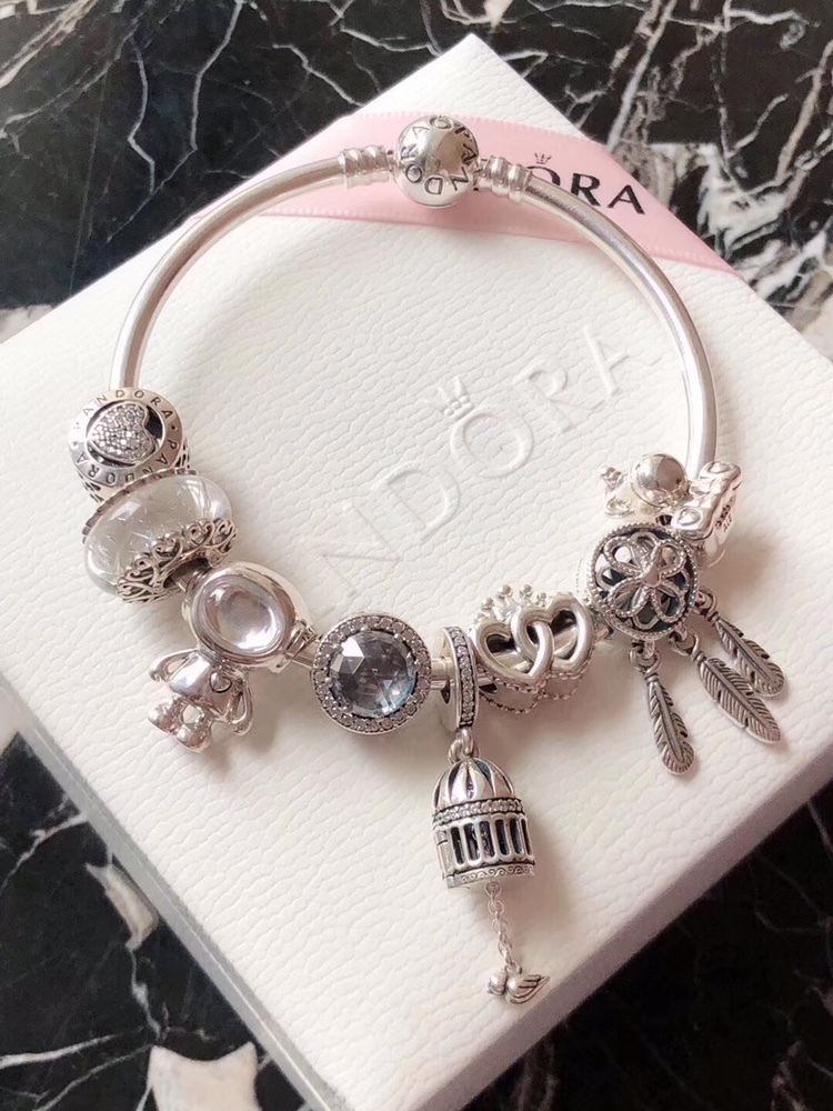 002 Pandora  bracelet
