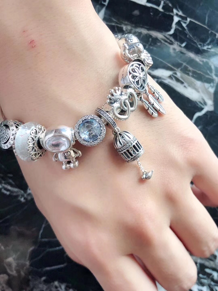 002 Pandora  bracelet
