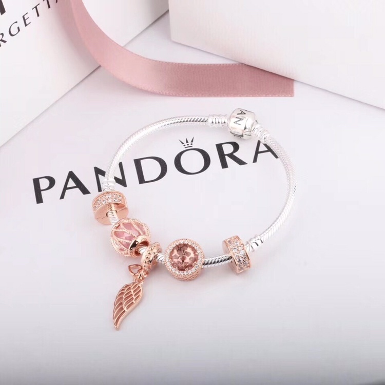 002 Pandora  bracelet