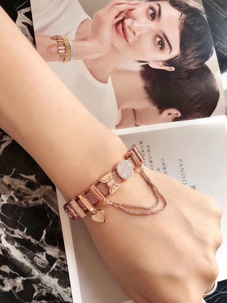 002 Pandora  bracelet