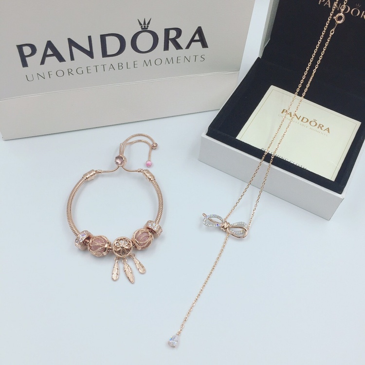 002 Pandora  bracelet