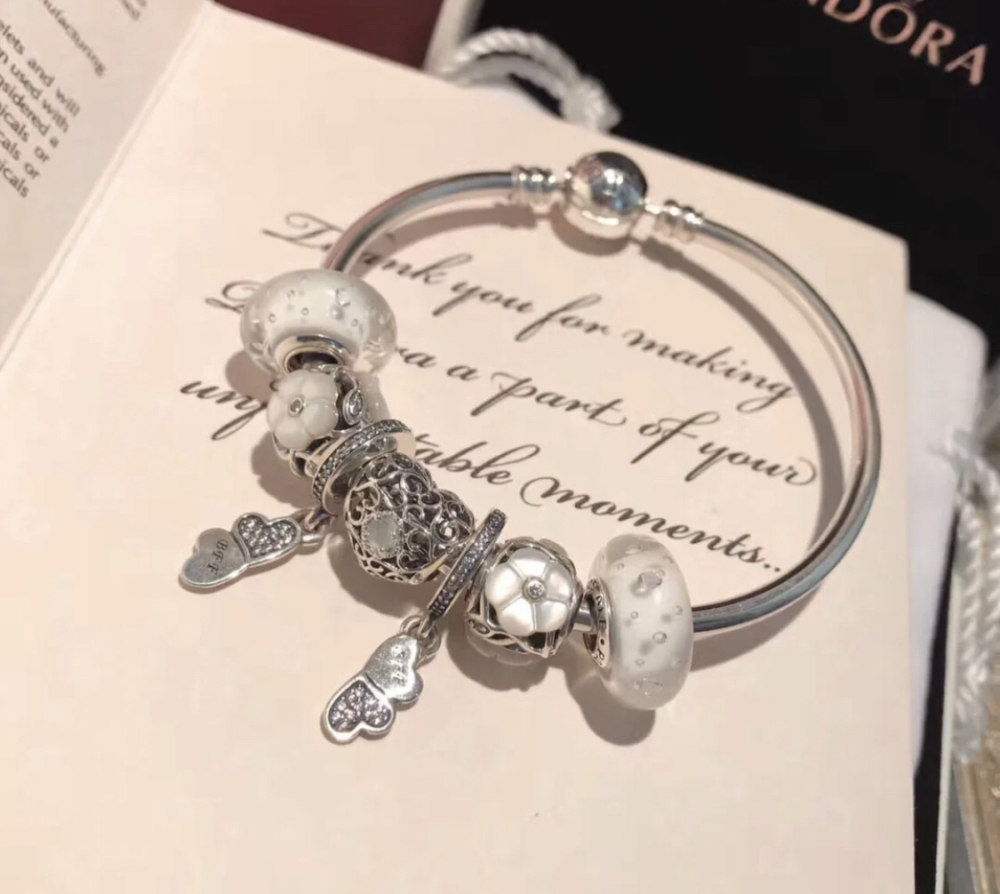 002 Pandora  bracelet