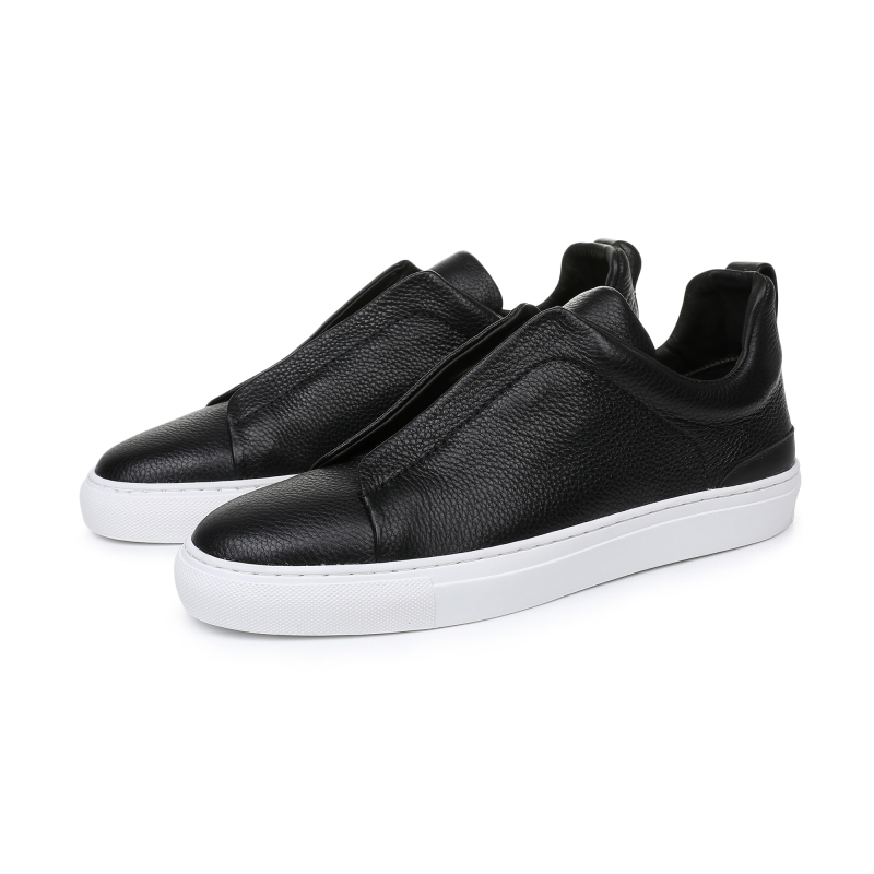 casual shoes