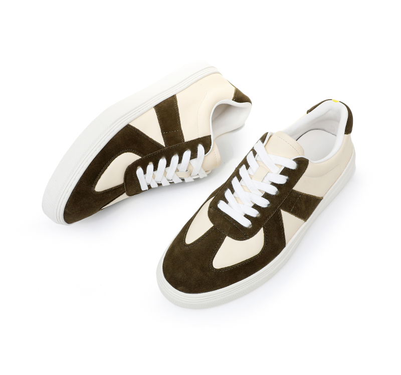 Casual shoes