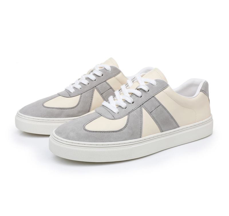 Casual shoes