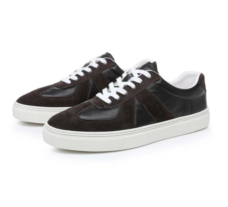 Casual shoes
