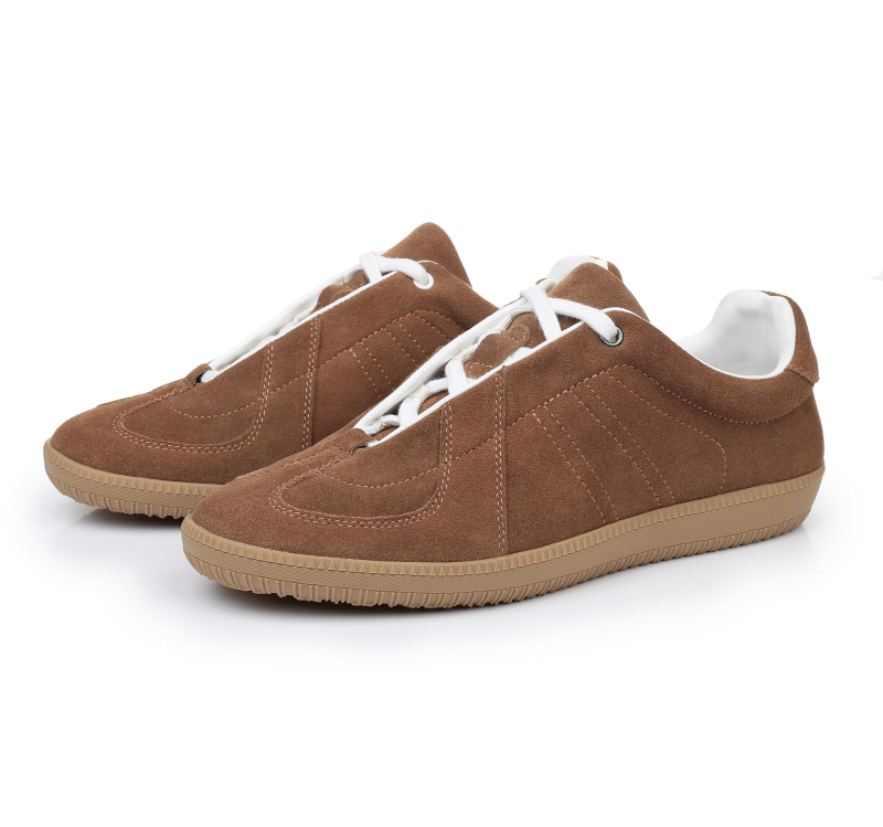 Casual shoes