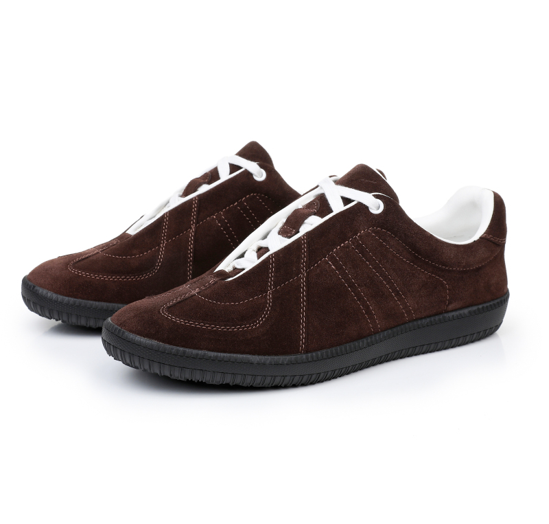 Casual shoes