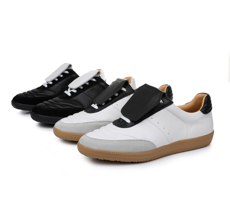 Casual shoes