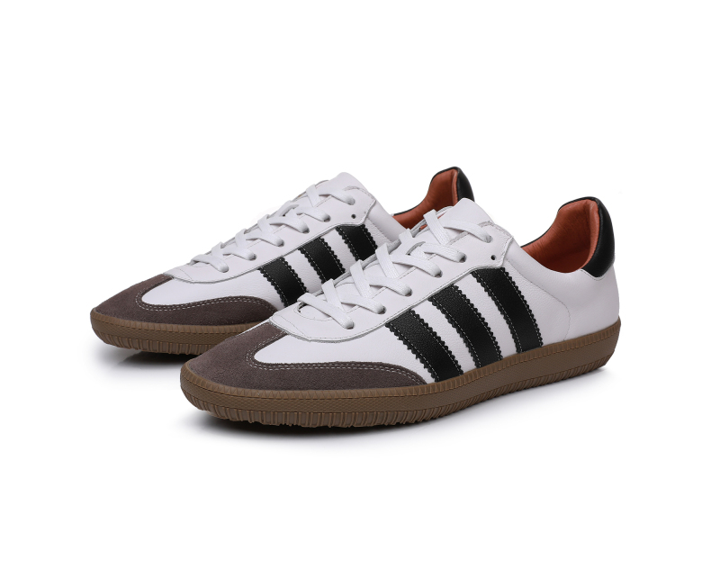 Casual shoes