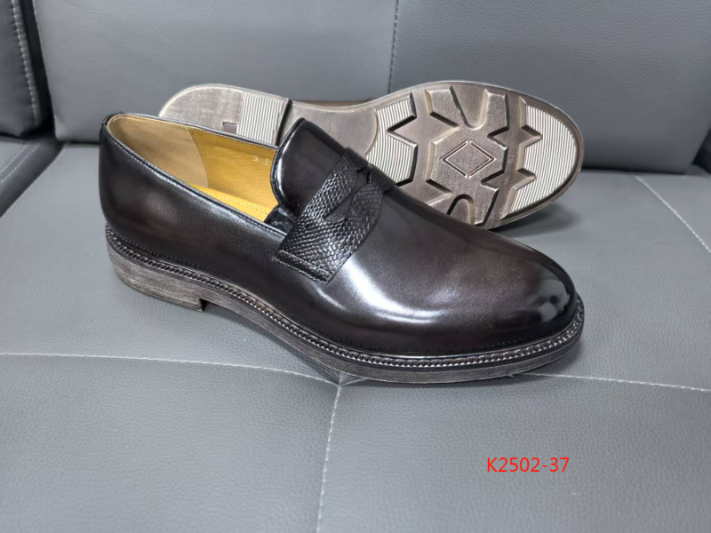 Loafer shoes Wholesale supply