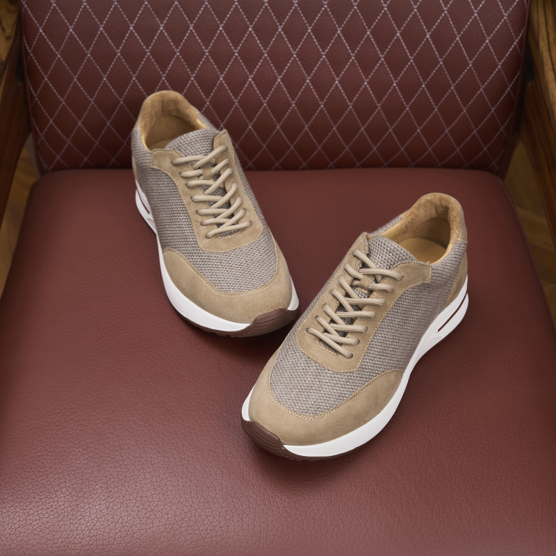 Casual shoes