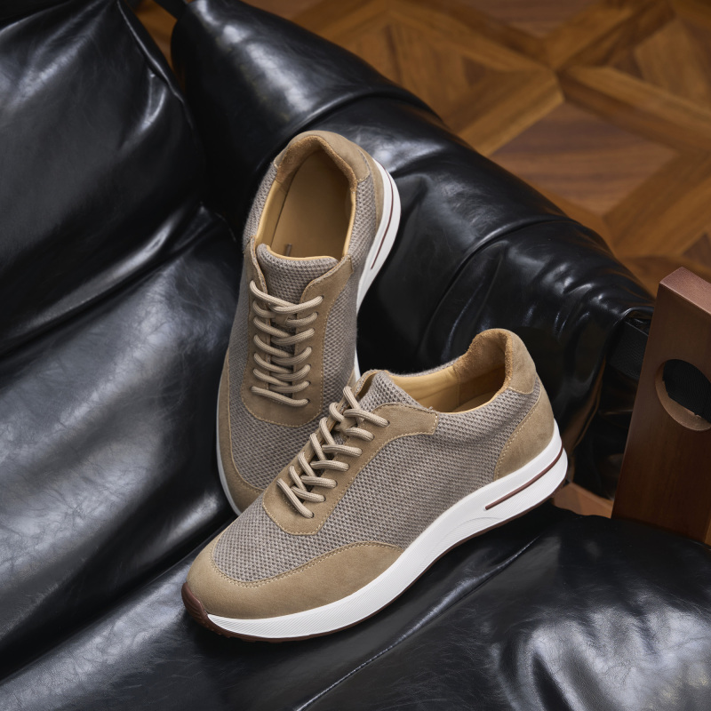 Casual shoes