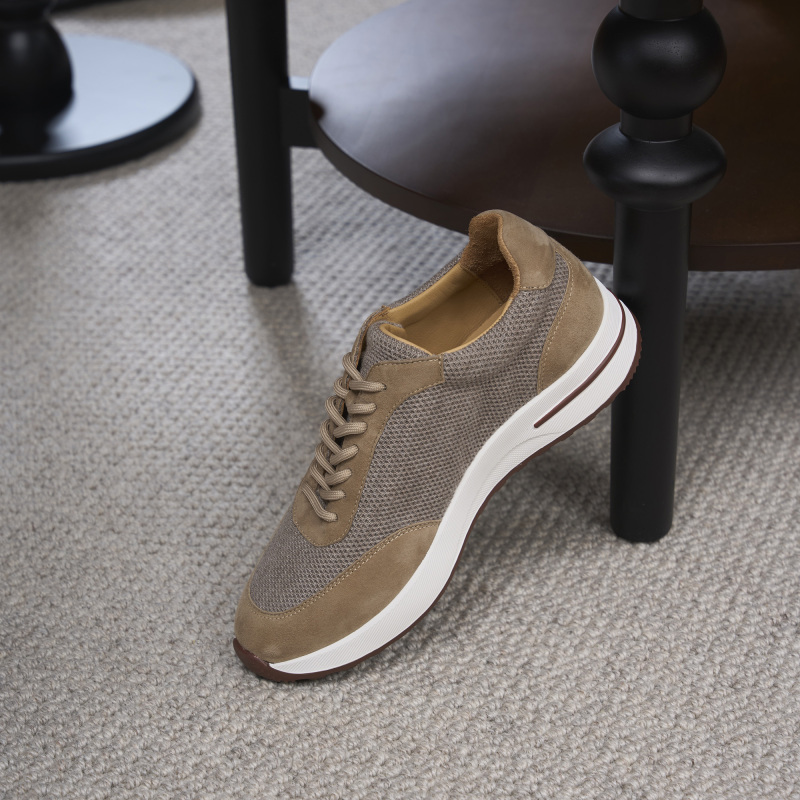 Casual shoes