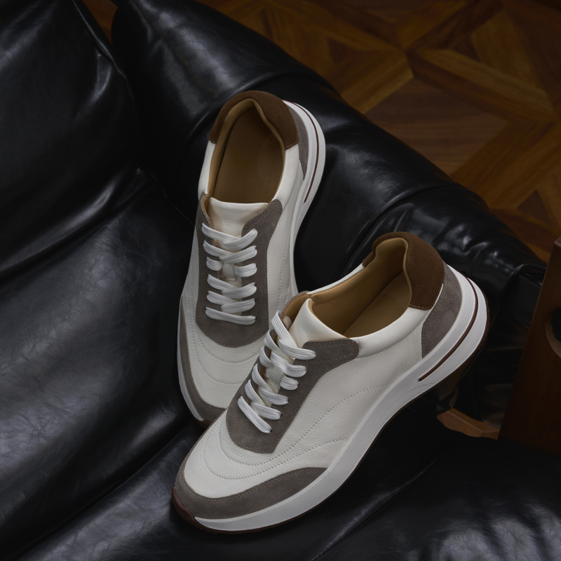 Casual shoes