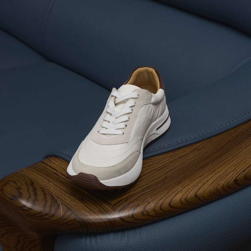 Casual shoes