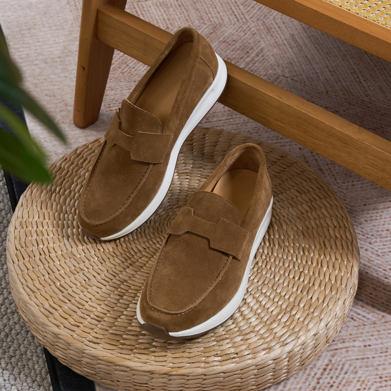 Casual shoes