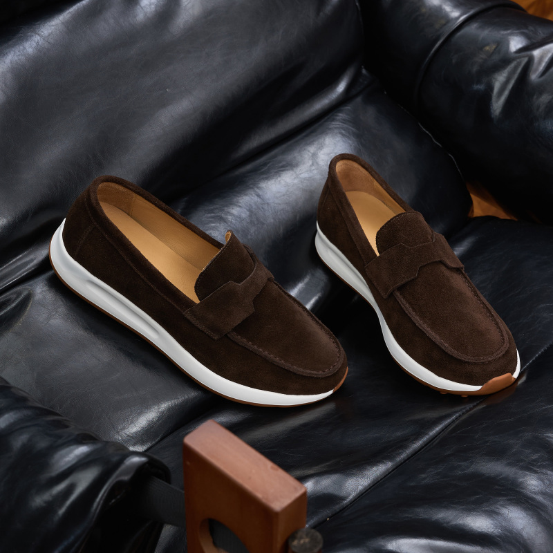 Casual shoes