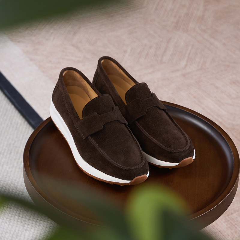 Casual shoes